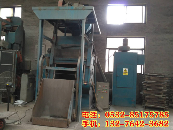 河南鑄造廠(chǎng)老客戶(hù)買(mǎi)的履帶自動(dòng)上料拋丸機(jī)